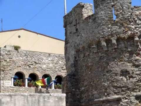 La Casa Sotto L'Arco Termoli Exterior foto